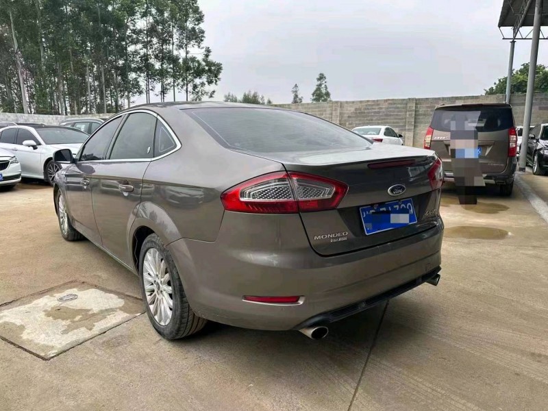 徐州11年福特蒙迪欧-致胜7