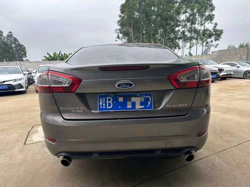 徐州11年福特蒙迪欧-致胜9