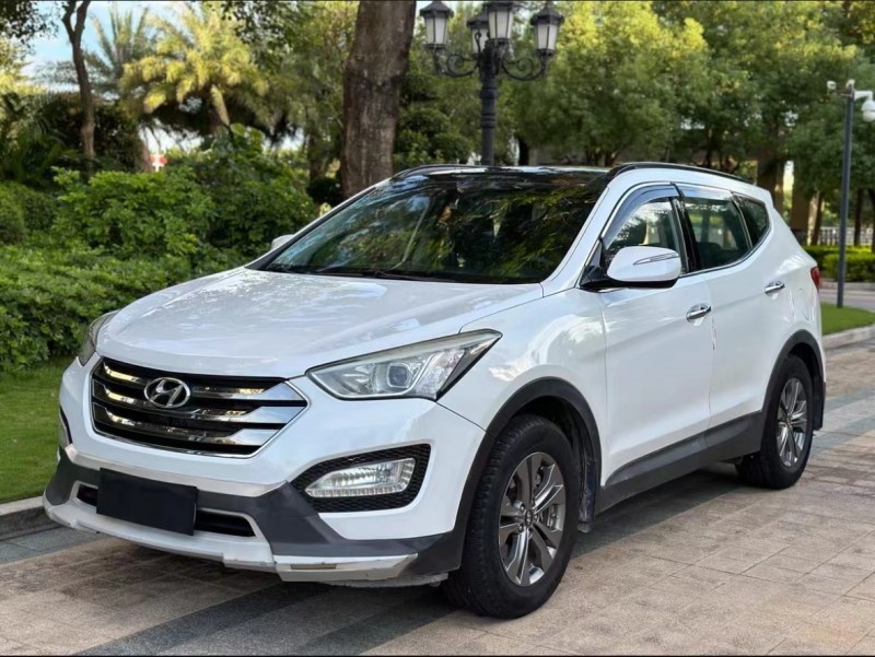 济南15年现代新胜达2