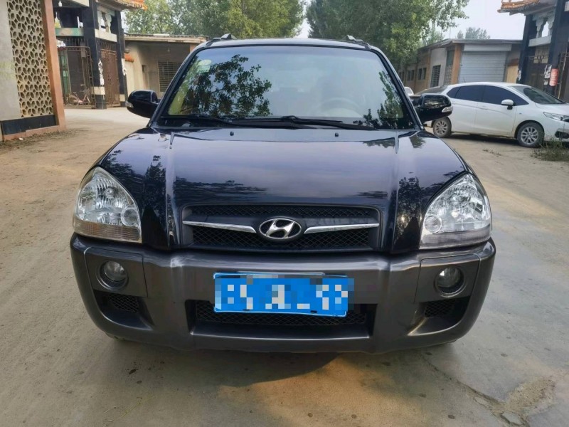 保定13年现代途胜1