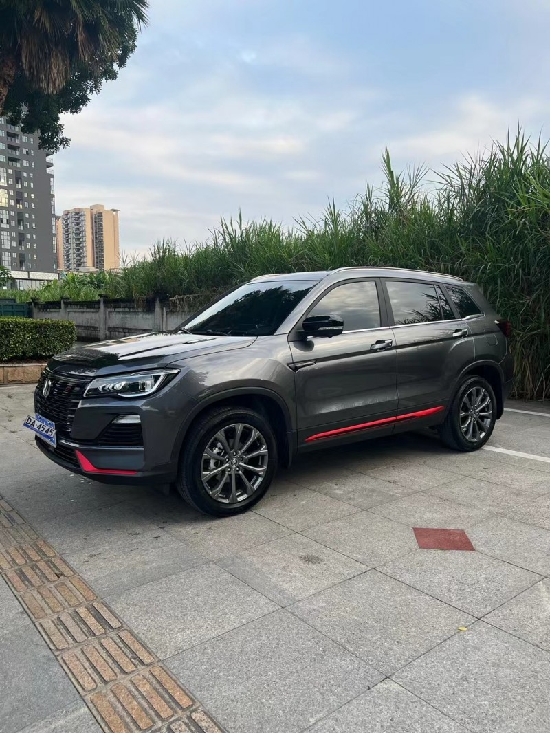 东莞23年长安汽车CS752