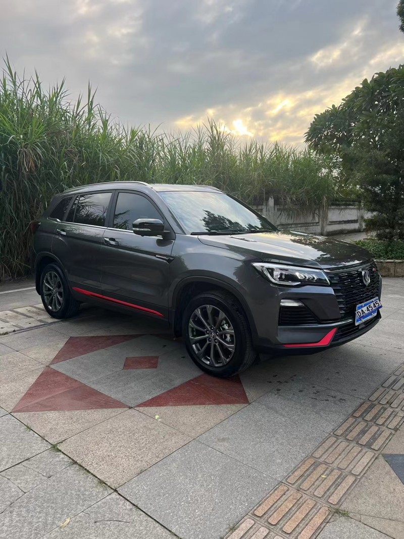 东莞23年长安汽车CS753