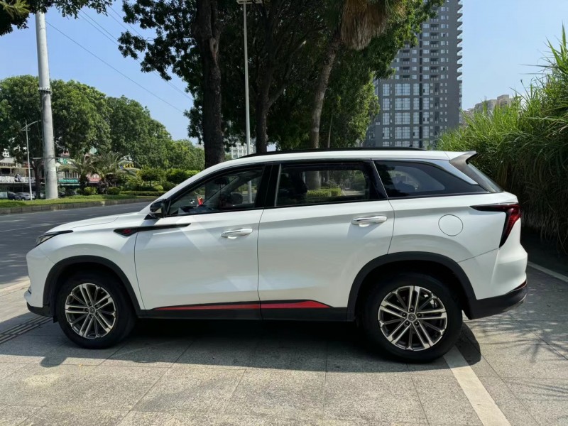 东莞21年长安汽车CS757