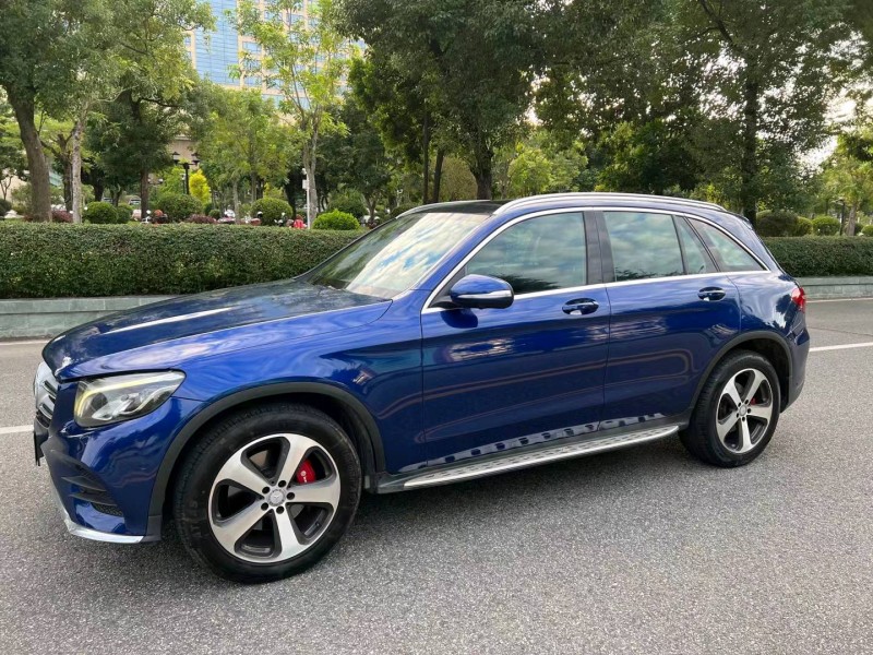 广州17年奔驰GLC3