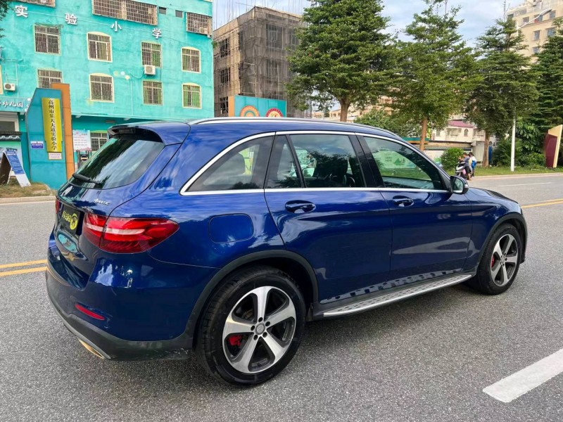 广州17年奔驰GLC8