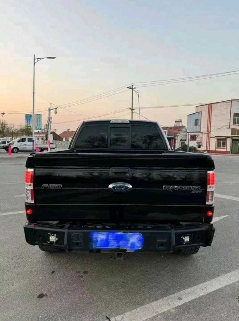 济宁12年福特猛禽8