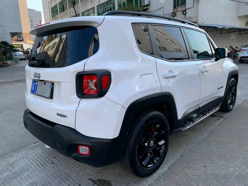 中山17年Jeep自由侠4