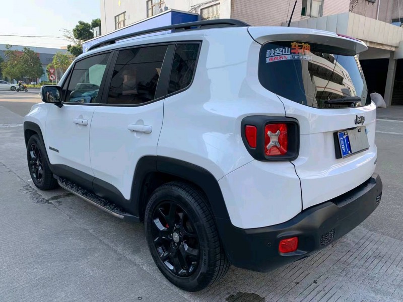 中山17年Jeep自由侠5