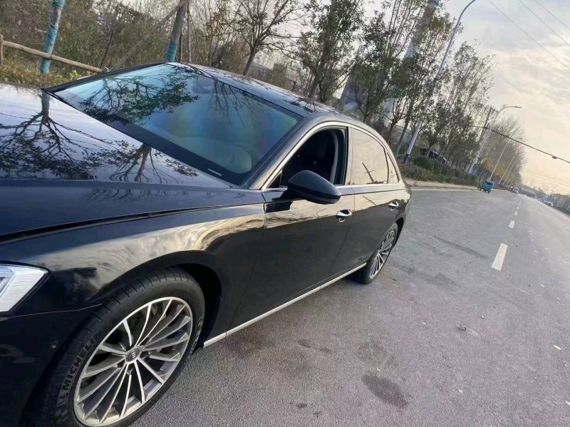 枣庄18年奥迪A8L6