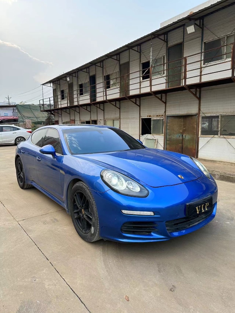 武汉15年保时捷帕拉梅拉2