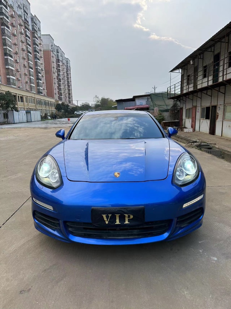 武汉15年保时捷帕拉梅拉1