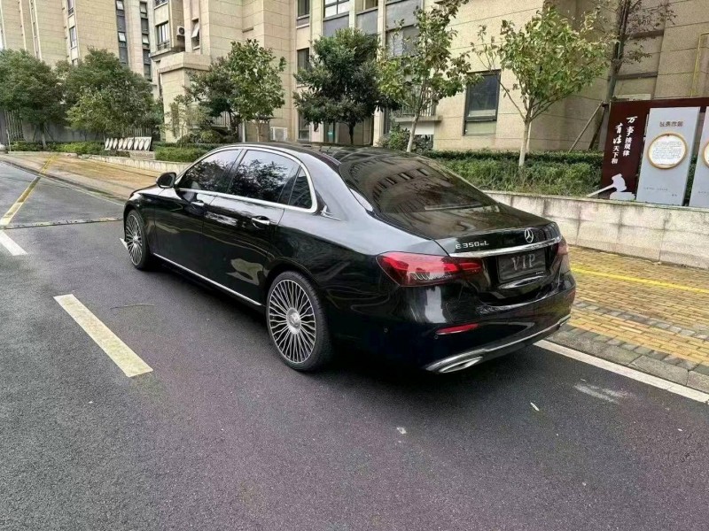 苏州21年奔驰E8