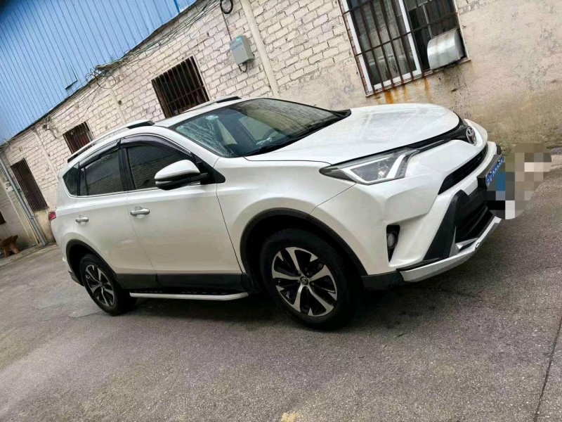 常州17年丰田RAV42