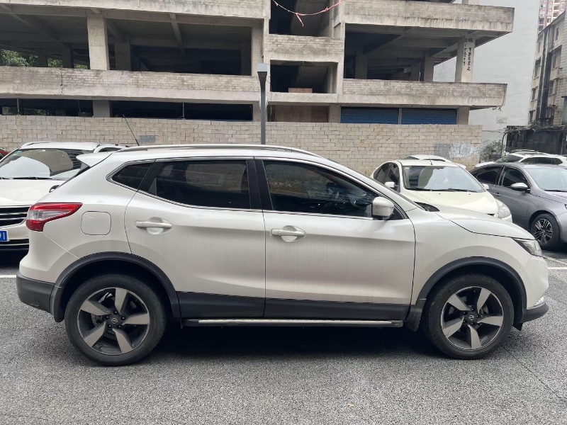 桂林18年日產逍客7