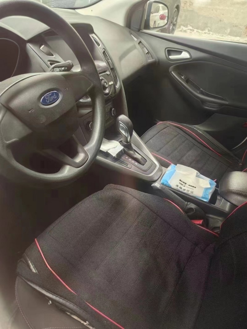 菏泽15年福特福克斯5