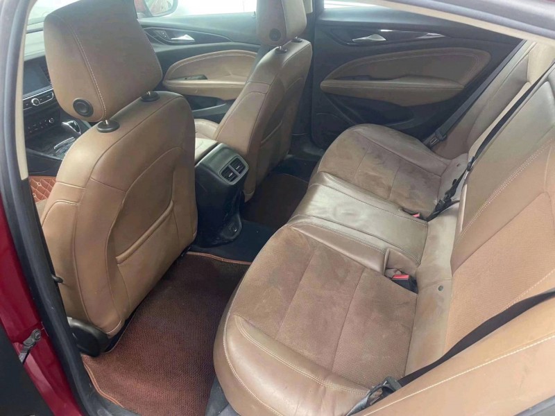 枣庄18年别克君威2