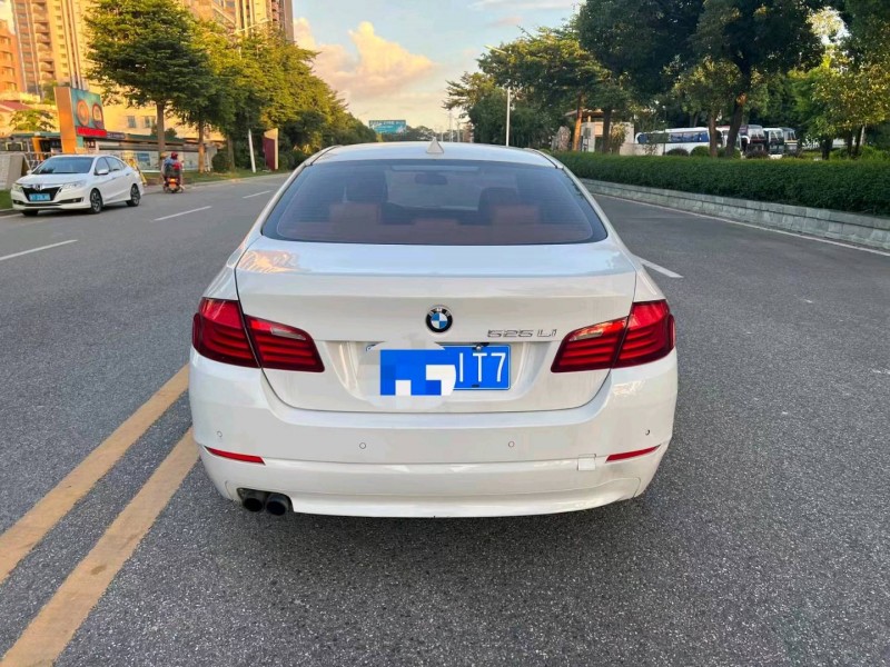 珠海13年宝马5系9