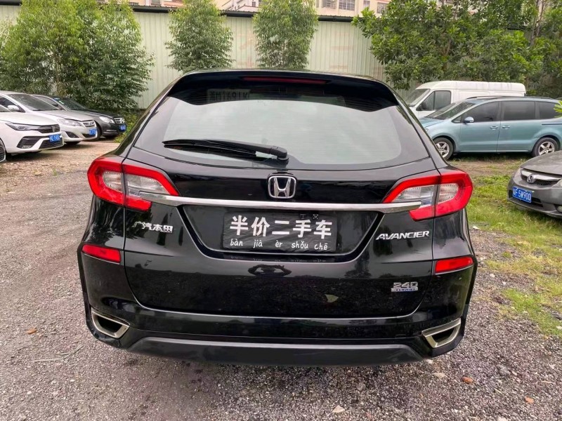 广州17年本田冠道2