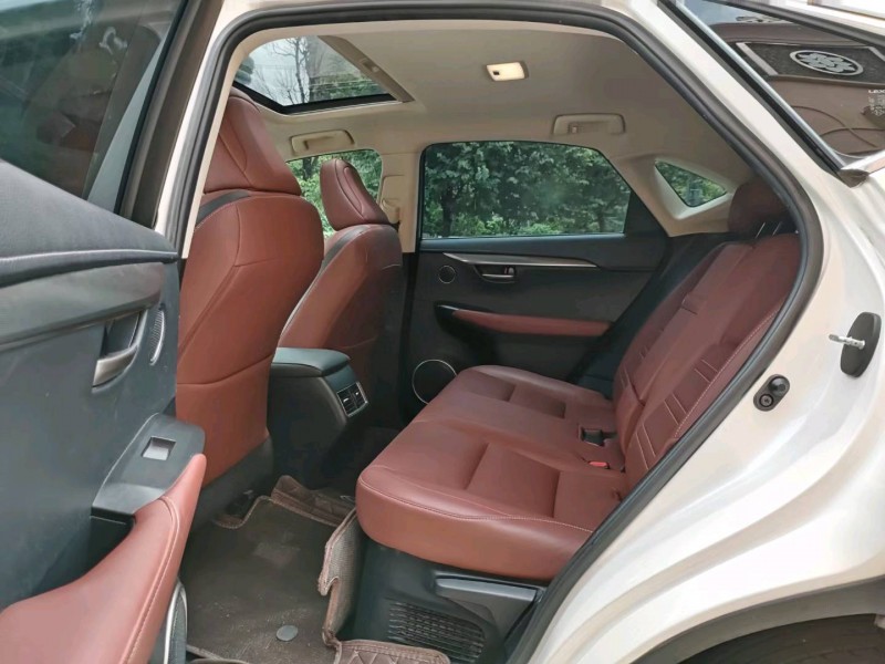珠海17年雷克萨斯NX8