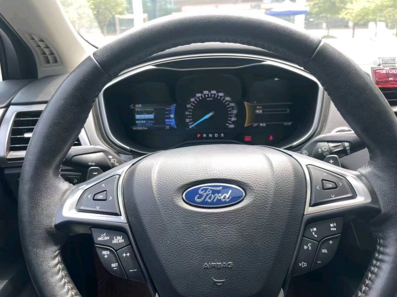 珠海18年福特蒙迪欧3