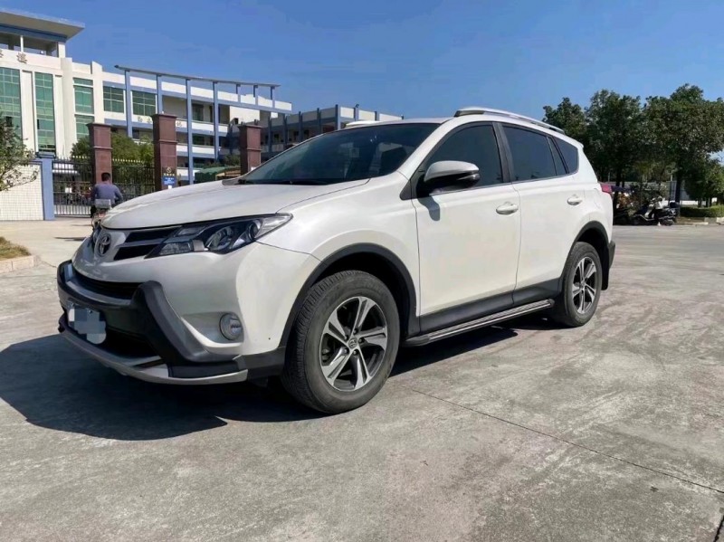 佛山16年丰田RAV4荣放3
