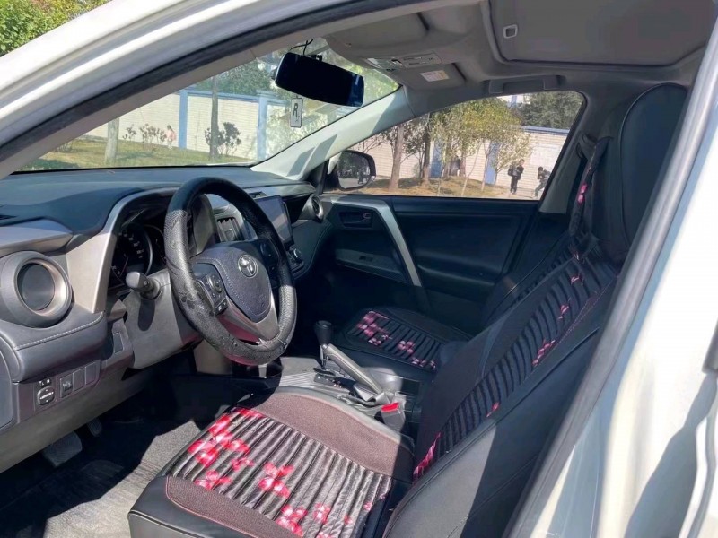 佛山16年丰田RAV4荣放6