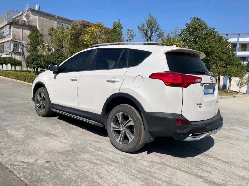 佛山16年丰田RAV4荣放9