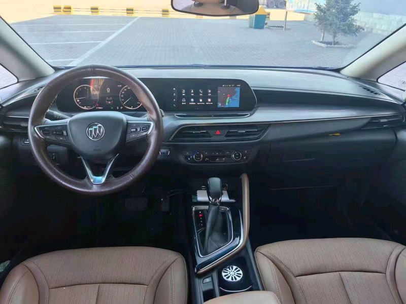 邢台21年别克GL68