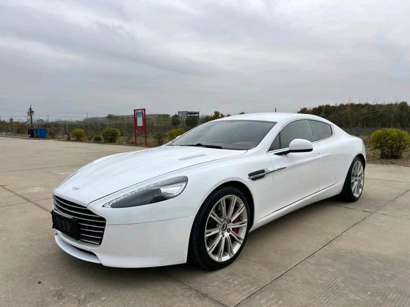 盐城12年阿斯顿·马丁Rapide3