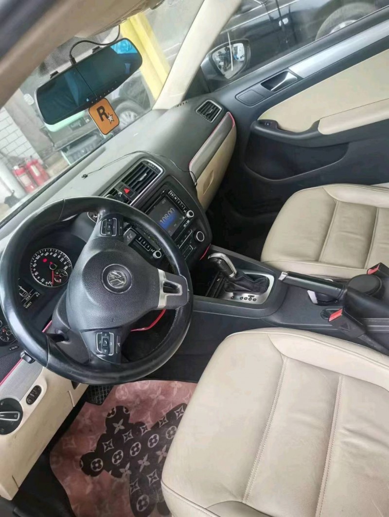 保定12年大众速腾4