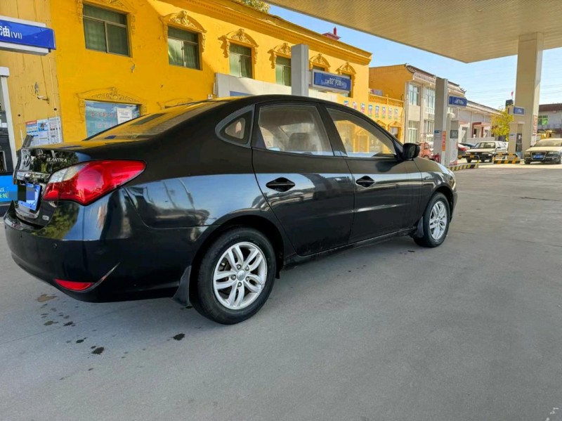 保定14年现代悦动7