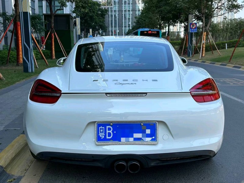 广州15年保时捷卡曼9