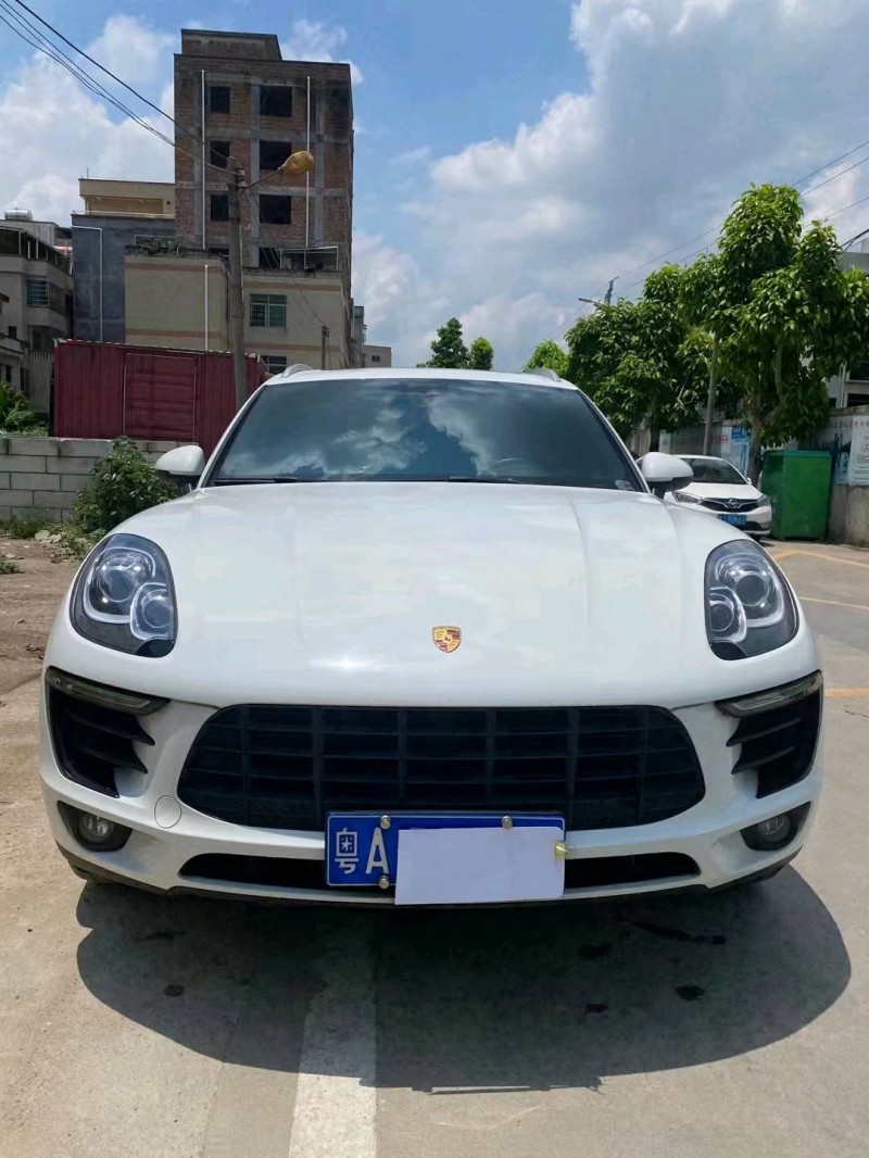 广州18年保时捷Macan1