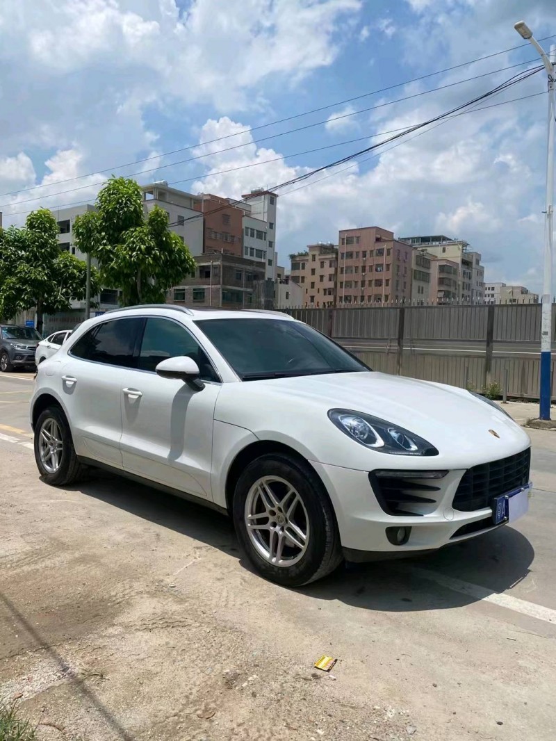 广州18年保时捷Macan2