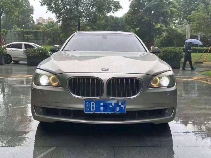 广州10年宝马7系1