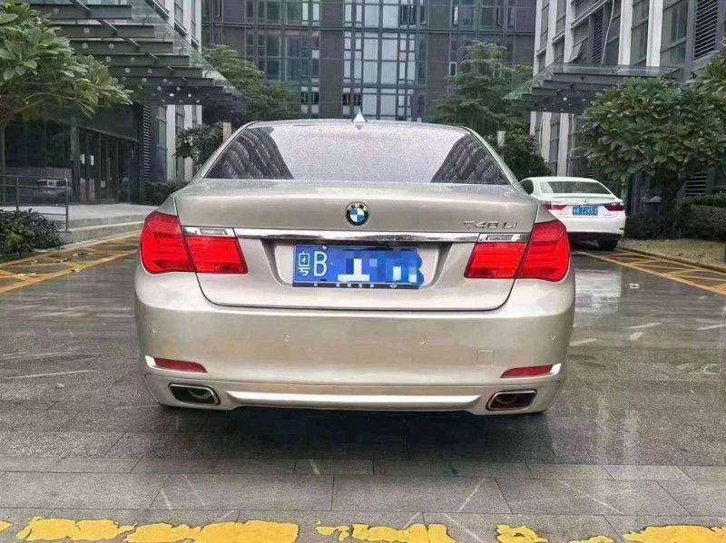 广州10年宝马7系9
