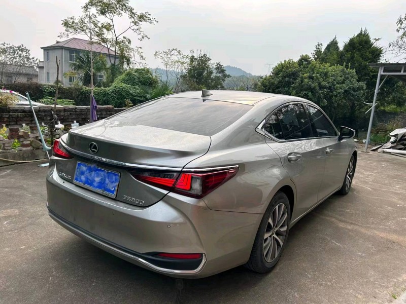 嘉兴20年雷克萨斯ES3