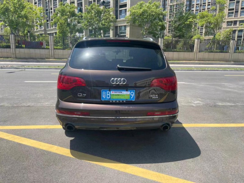蘭州14年奧迪Q78