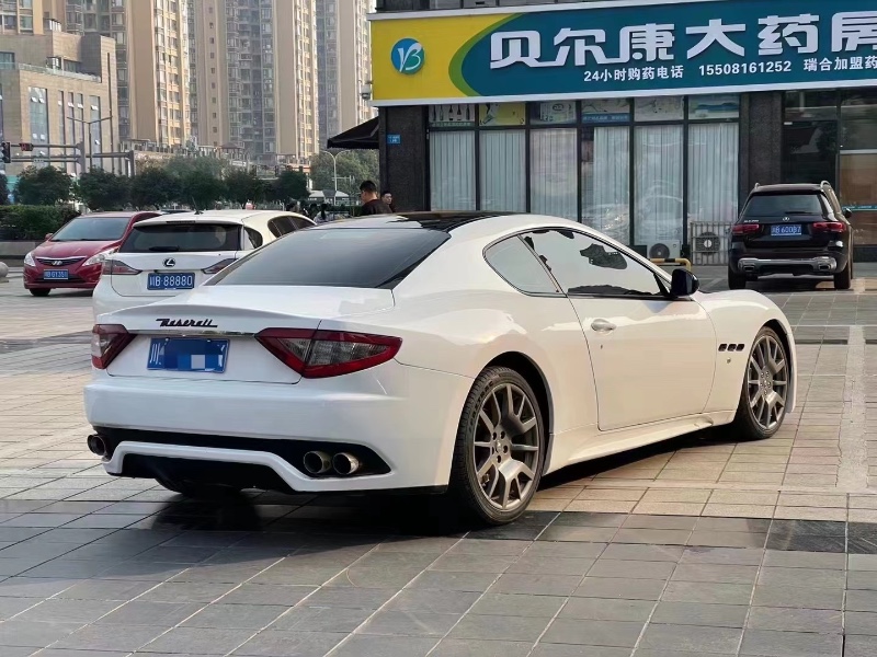 成都13年玛莎拉蒂GT6