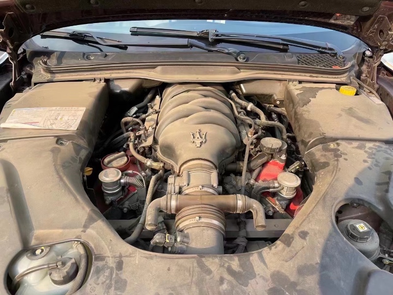 成都13年玛莎拉蒂GT8