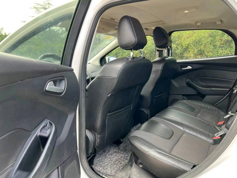 济南15年福特福克斯4