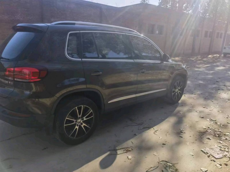 保定15年大众途观5