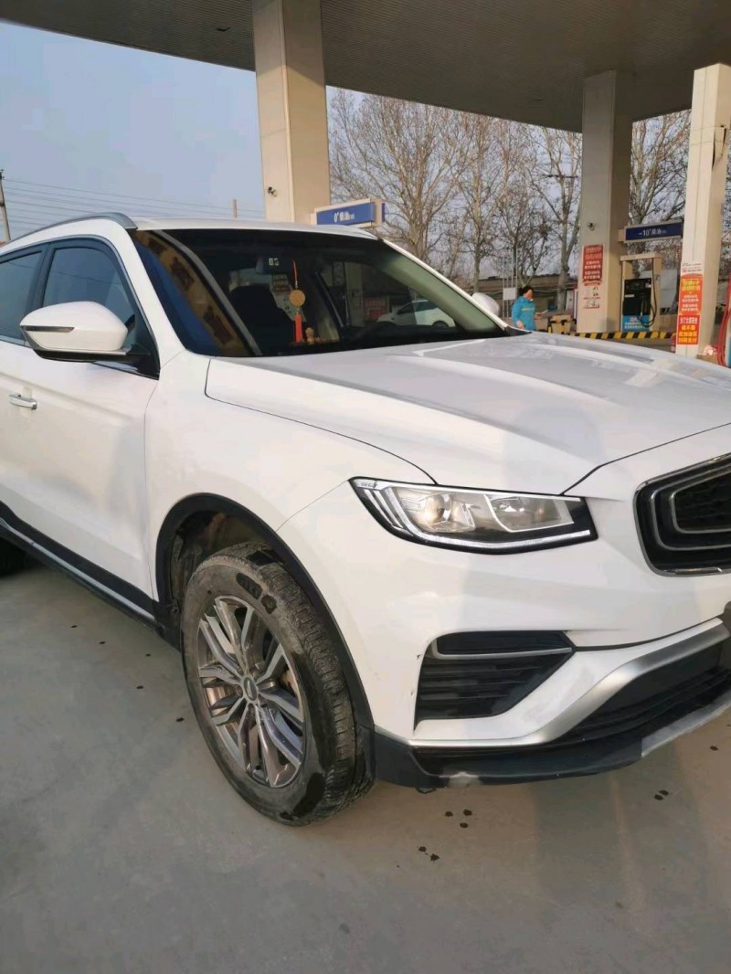 保定21年吉利博越2