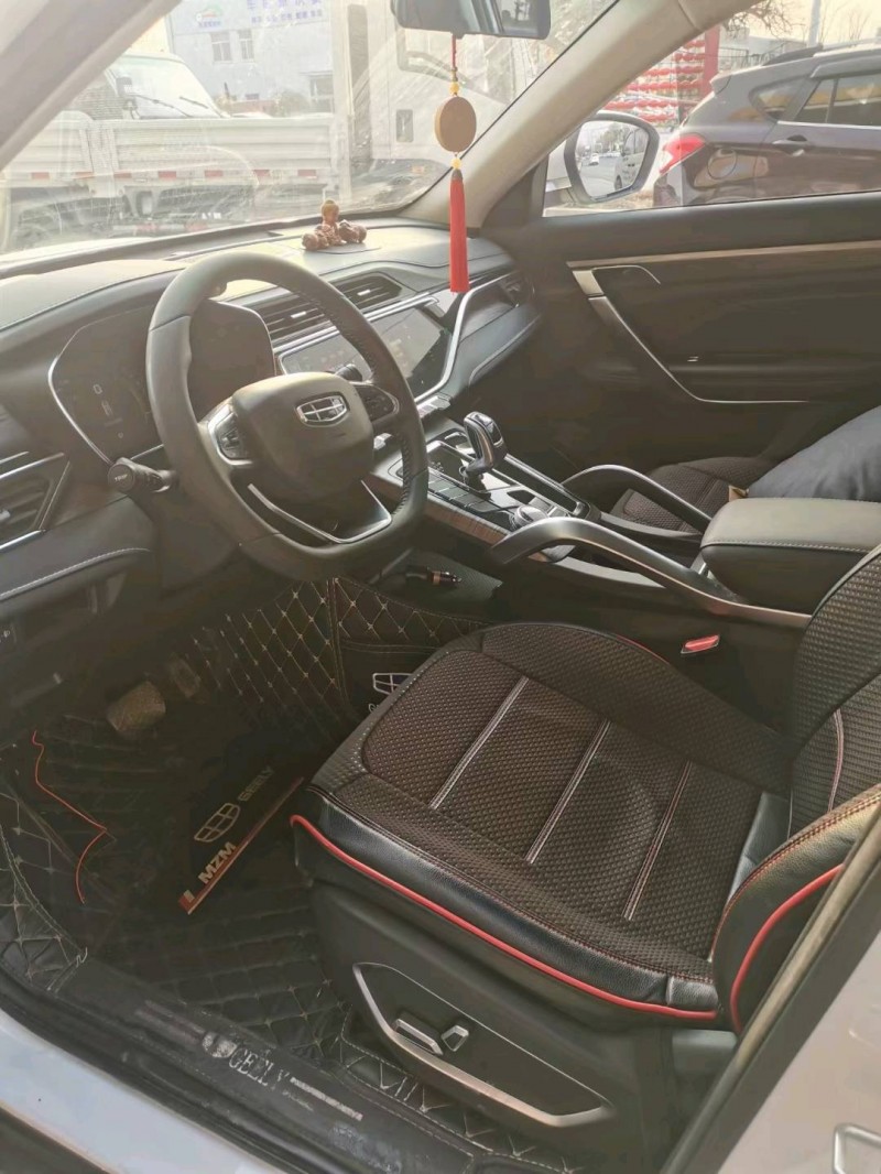 保定21年吉利博越4