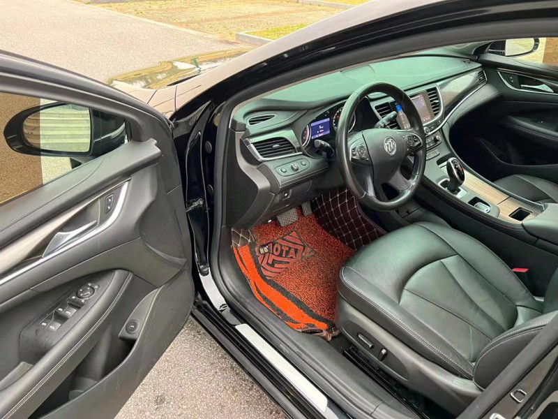 盐城20年别克君越6