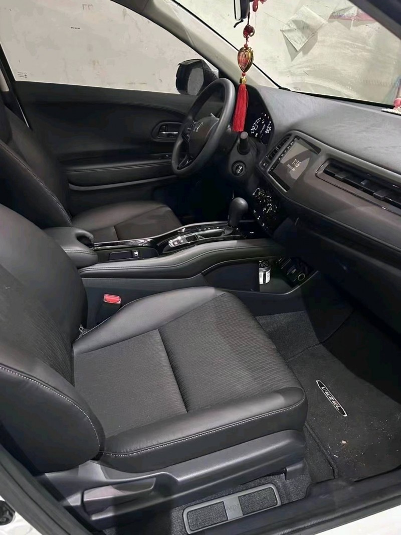 珠海22年本田缤智3