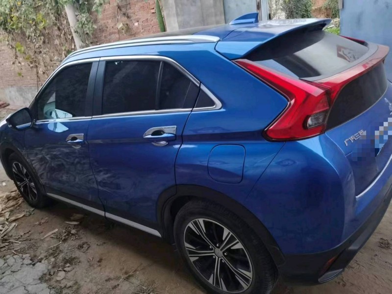 保定19年三菱奕歌3