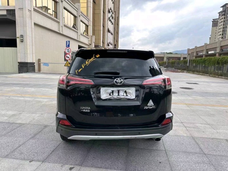 珠海18年丰田RAV4荣放9