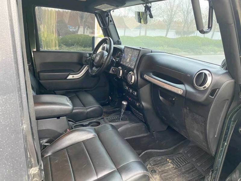 济宁12年Jeep牧马人6