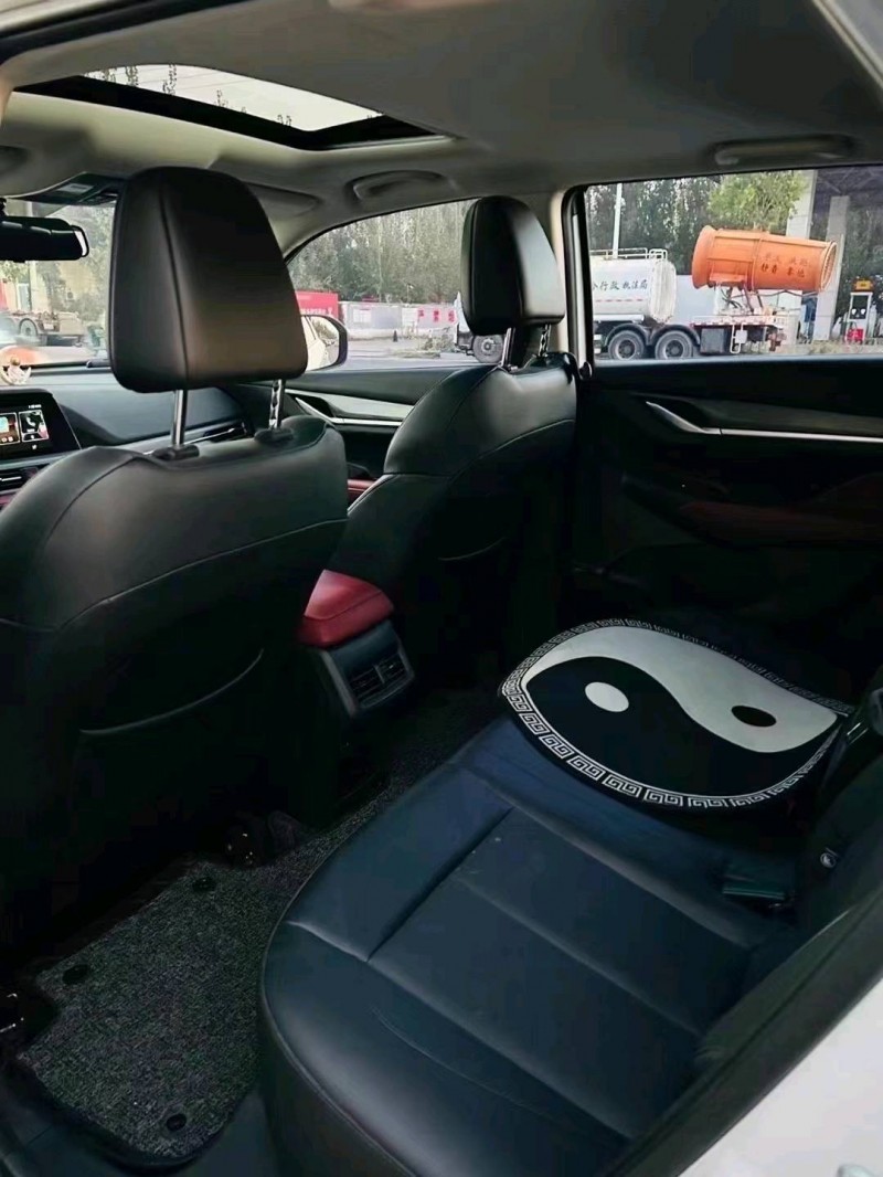 枣庄22年长安汽车CS558